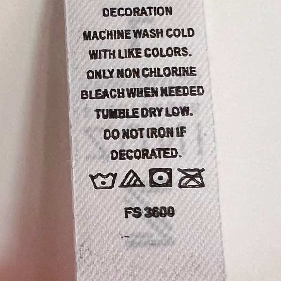 Spider-Man Santa T-Shirt, Size Large - Picture 4 of 4